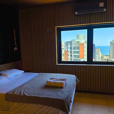 Lindo Apt Vista Mar Completo Com Piscina No Rooftop Do Edf, Proximo Ao Porto Da Barra Salvador Luaran gambar
