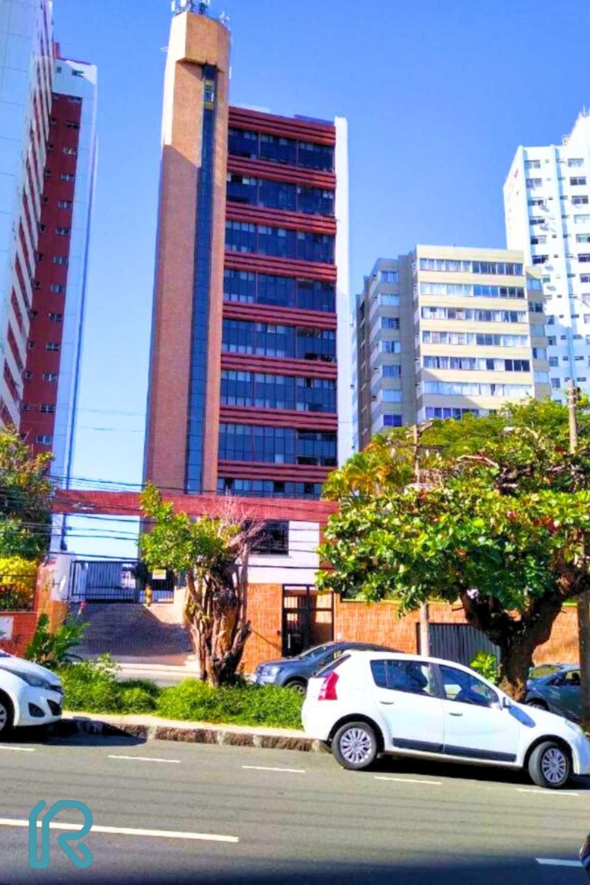 Lindo Apt Vista Mar Completo Com Piscina No Rooftop Do Edf, Proximo Ao Porto Da Barra Salvador Luaran gambar