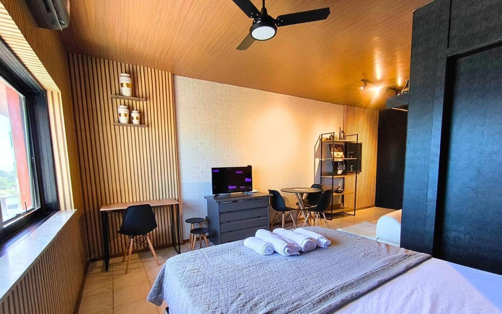 Lindo Apt Vista Mar Completo Com Piscina No Rooftop Do Edf, Proximo Ao Porto Da Barra Salvador Luaran gambar